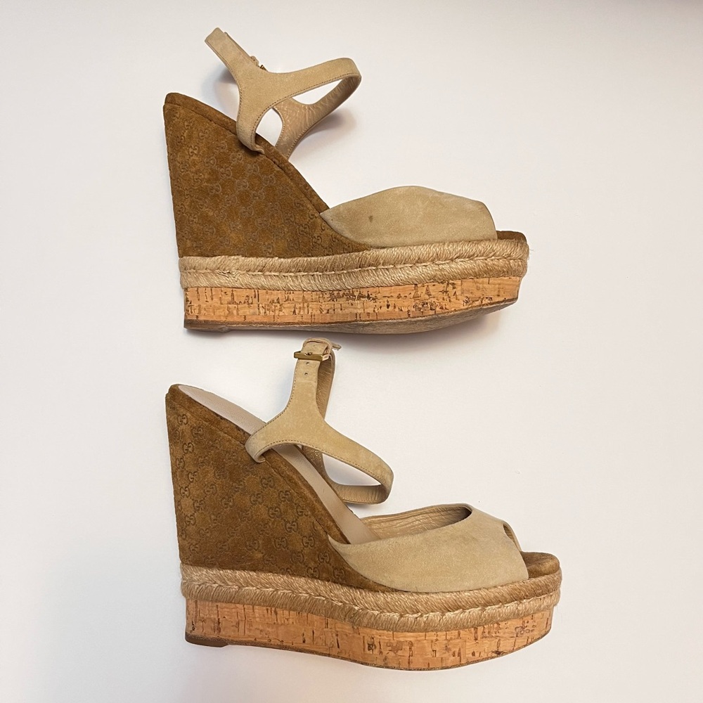 Gucci Beige Cork Wedge Sandals Size US 9